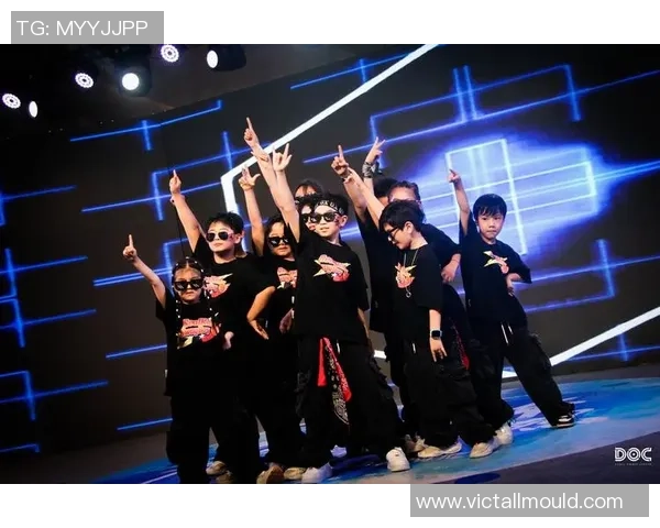 南京街舞队的热情节奏探索与街舞文化的融合之旅